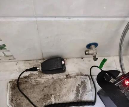 来凤屋顶漏水维修公司分享下卫生间漏水的危害及解决方法